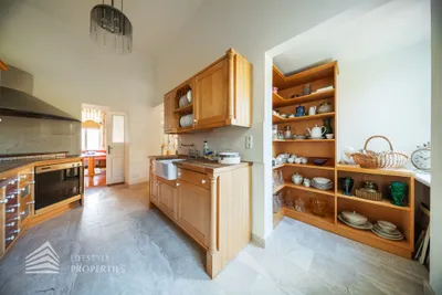 8-Zimmer-Immobilie kaufen in Baden – 261,74 m², € 1.890.000 – Bild 29 von 49