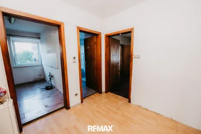 12-Zimmer-Haus kaufen in Salzburg-Umgebung – 240 m², € 750.000 – Bild 2 von 29