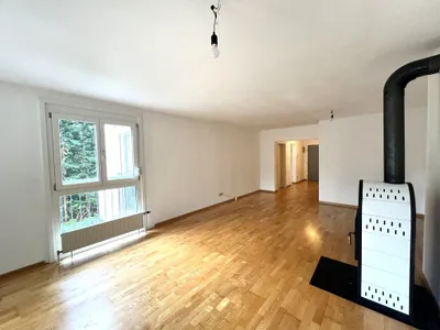 Charmante, ruhige 2 Zimmerwohnung inkl. Balkon und PKW Stellplatz – Bild 2