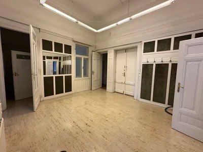 10-Zimmer-Gewerbeimmobilie mieten in Wien – 303 m², € 8.269 – Bild 1 von 11