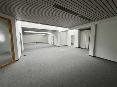 Gewerbeimmobilie kaufen in Wels – 1 616 m², € 1.400.000 – Bild 19 von 49