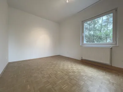 Charmante 2 - Zimmer Wohnung in begehrter Lage – Bild 3
