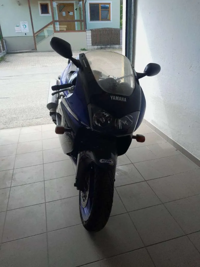Yamaha YZF