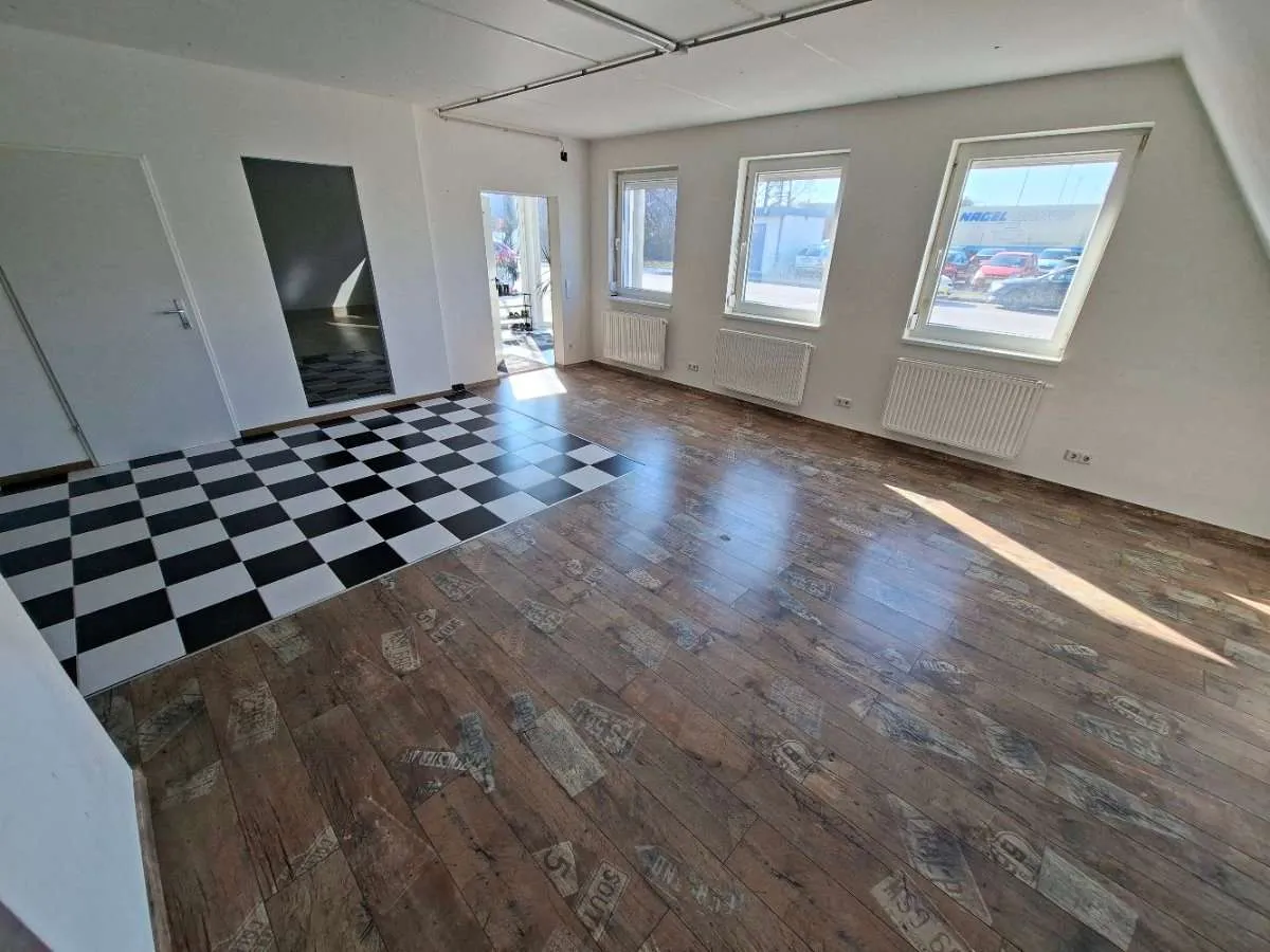 Büro/ Praxis/ Ausbildungsraum/ Atelier/ Werkstatt – pohled 3