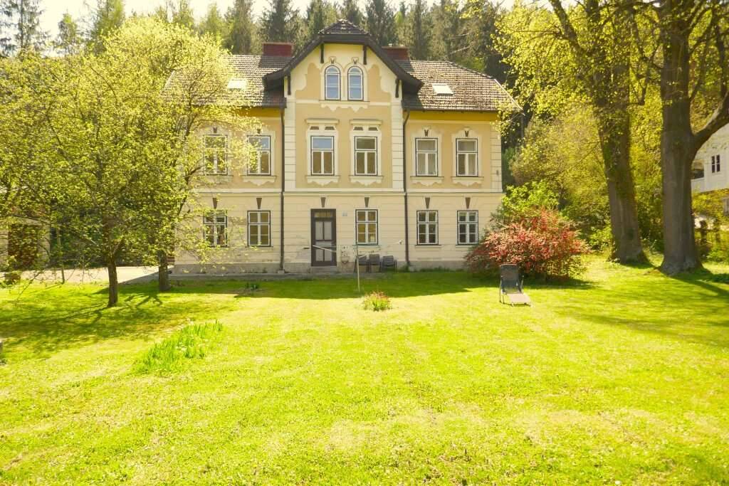 Wunderschönes Grundstück mit kleinem Zinshaus im Ortskern von Weissenbach an der Triesting!, Weissenbach an der Triesting