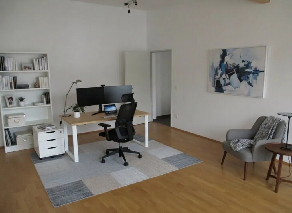VIELSEITIG NUTZBAR / FLEXIBLE FLÄCHE / LAGER - Ansicht 3