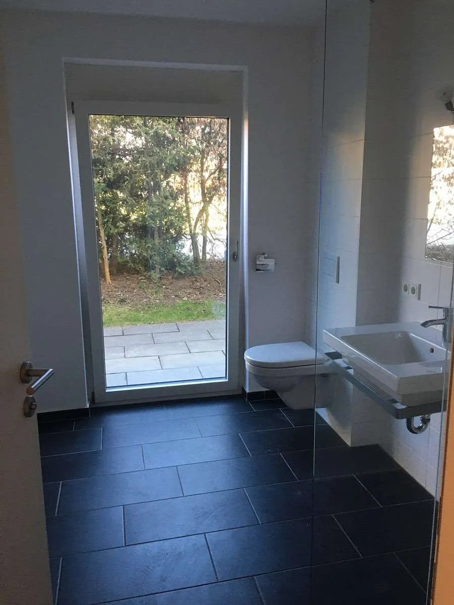 3 Zimmer Wohnung mit ca. 80 m² Gaeten, Tiefgaragenstellplatz, Anestelltaum im - Ansicht 2