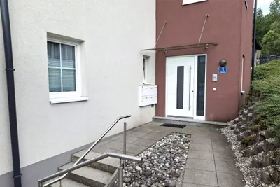 2-Zimmer-Wohnung mieten in Gmunden – 47 m², € 832 – Bild 2 von 11