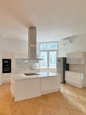 Erstbezug nach Generalsanierung ab 01.10.2026 | Exklusive Dachgeschossresidenz mit 2 Terrassen & luxuriöser Ausstattung – Bild 3