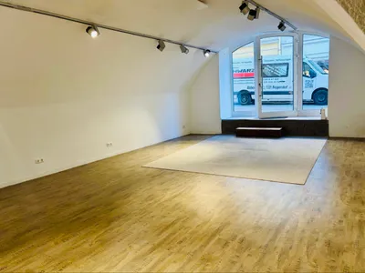 1-Zimmer-Gewerbeimmobilie mieten in Mödling – 50 m², € 1.000 – Bild 2 von 8