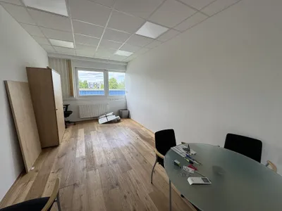 6-Zimmer-Gewerbeimmobilie mieten in Linz – 808 m², € 11.487 – Bild 7 von 23
