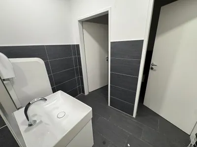 6-Zimmer-Gewerbeimmobilie mieten in Linz – 808 m², € 11.487 – Bild 15 von 23