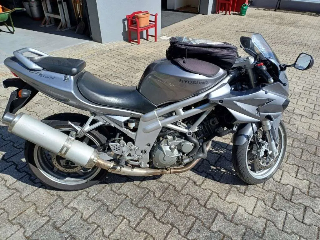 Hyosung Comet