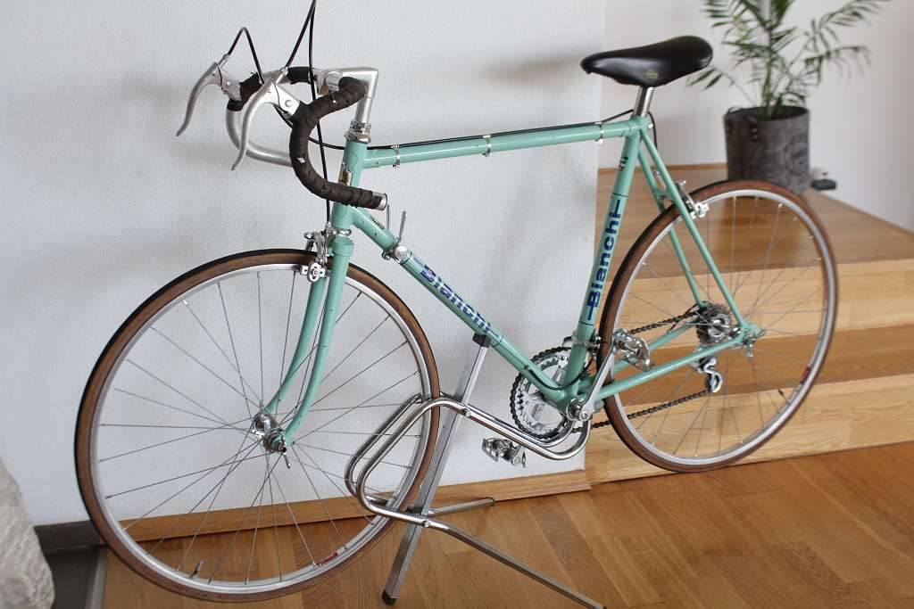 EDOARDO BIANCHI RENNRAD Klassiker aus den 70er Jahren CAMPAGNOLO NUOVO  VALENTINO EXTRA,  1.500,- (5163 Mattsee) - willhaben