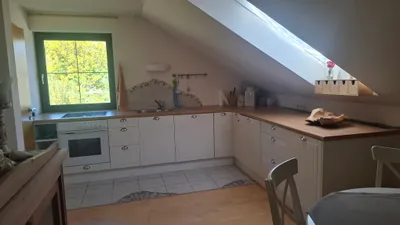 2-Zimmer-Wohnung mieten in Neunkirchen – 77 m², € 700 – Bild 2 von 8