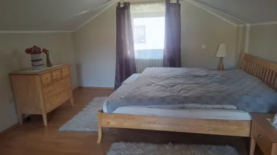 2-Zimmer-Wohnung mieten in Neunkirchen – 77 m², € 700 – Bild 5 von 8