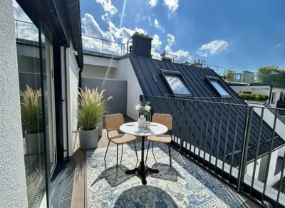 1010! Stylische 4-Zimmer DG-Maisonette mit Terrasse in der Wiener Innenstadt! – Bild 2