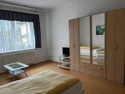 1-Zimmer-Wohnung mieten in Wiener Neustadt – 34 m², € 690 – Bild 1 von 8