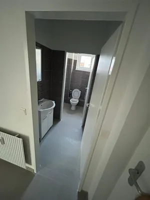 5-Zimmer-Gewerbeimmobilie mieten in Baden – 172 m², € 1.380 – Bild 11 von 13