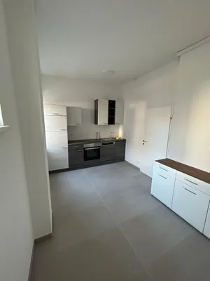 5-Zimmer-Gewerbeimmobilie mieten in Baden – 172 m², € 1.380 – Bild 6 von 13