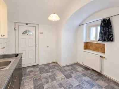 1-Zimmer-Wohnung mieten in Bruck an der Leitha – 42 m², € 317 – Bild 2 von 12