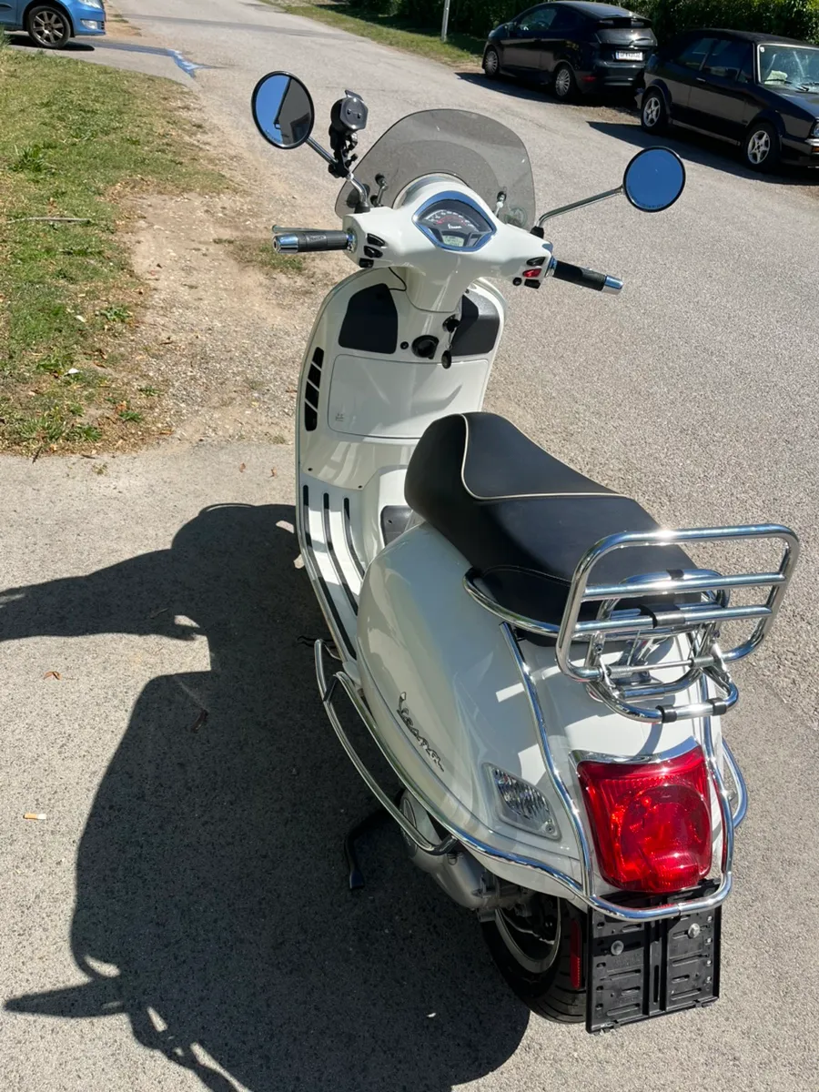 Vespa GTS