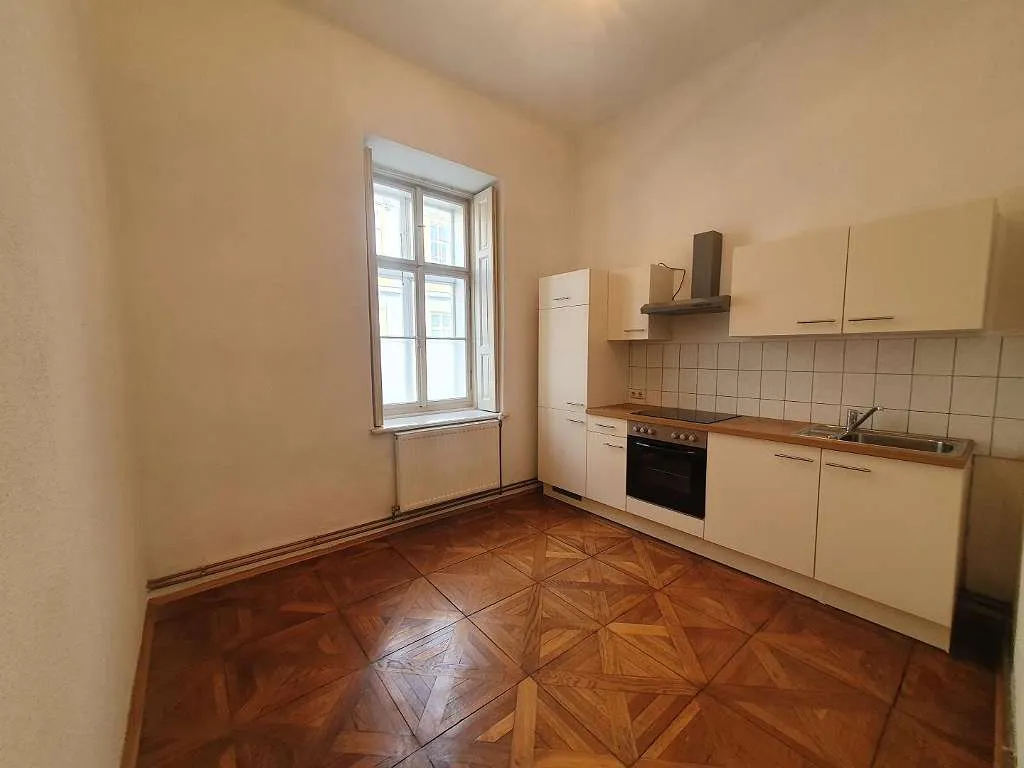 ANLEGERPAKET! Top Lage - Merangasse in St.Leonhard in Uni-Nähe! 3 Wohnungen inkl. 2 Parkplätze! - Widok 2