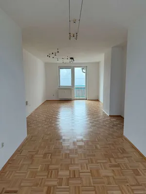 Wohnung kaufen in Vöcklabruck – 80 m², € 265.000 – Bild 3 von 8