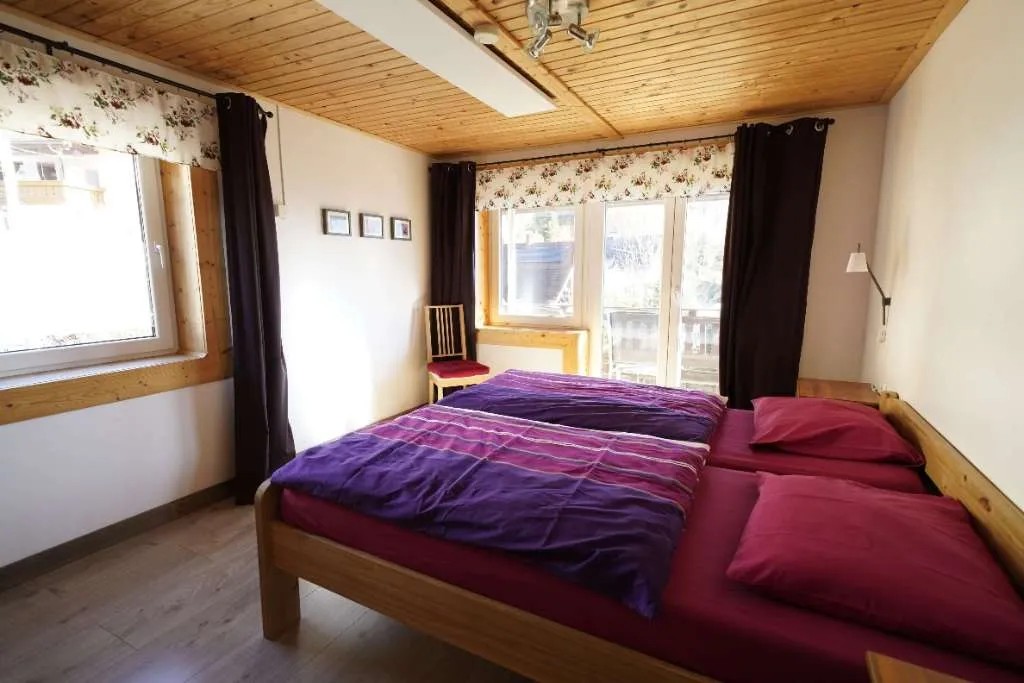 Wohn- und Ferienhaus - privates Wohnen und Vermietung in Treffen am Ossiacher See - Ansicht 2