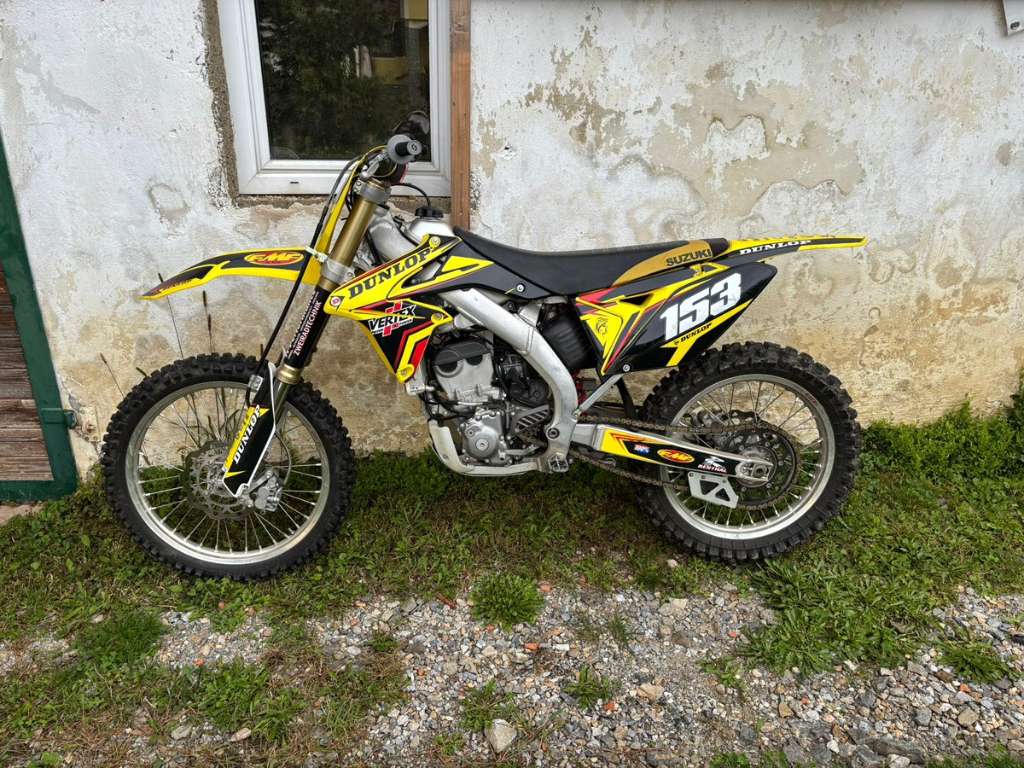 Suzuki RMX 250 Motocross