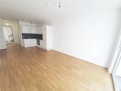 Gemütliche 2-Zimmer-Wohnung mit Balkon in der Koloniestraße! – Bild 2