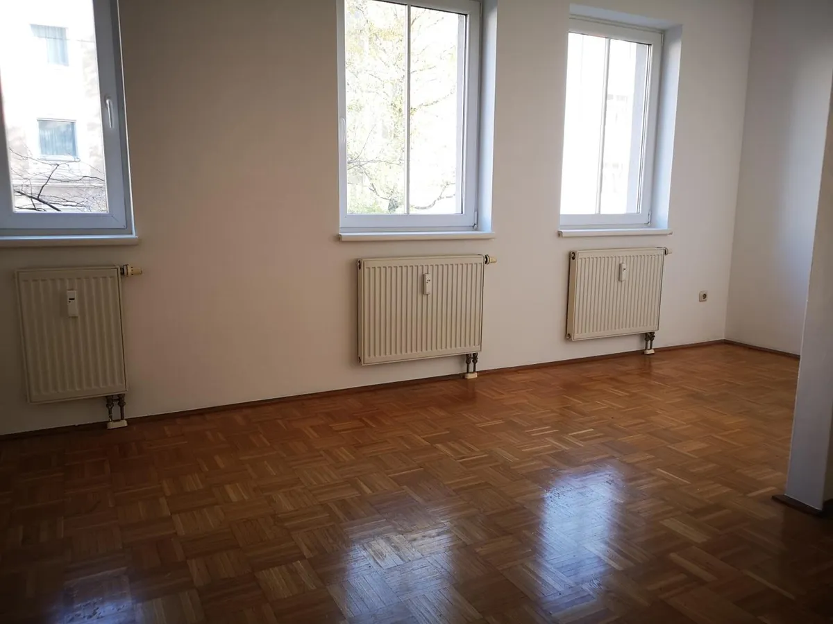 Kompakte Kleinwohnung - mit Stapelparker - Ansicht 2
