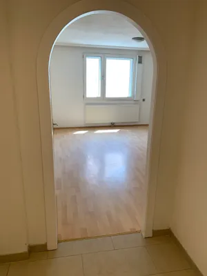 Lebenswerte Zwei Zimmerwohnung mit hohem Wohnkomfort in der Nähe AKH und S 45 – Bild 2