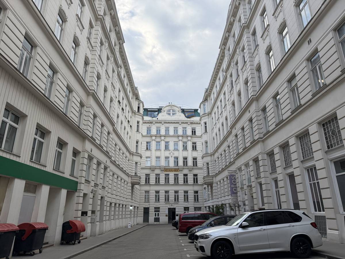 Eck-Altbaubüro mit Blick auf die Neubaugasse - Ansicht 3