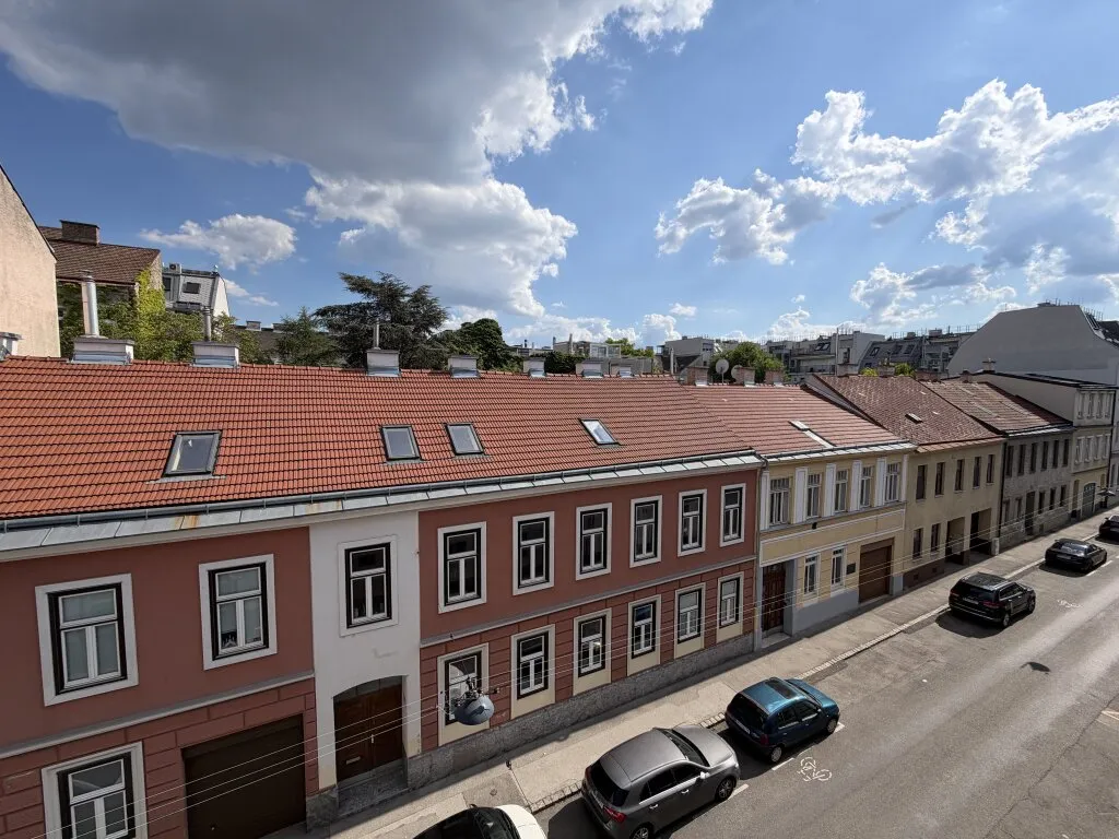 ***NEU*** Gut geschnittene, sanierungsbedürftige Eigentumswohnung mit Lift und großem Gestaltungspotenzial in Meidling - Ansicht 2