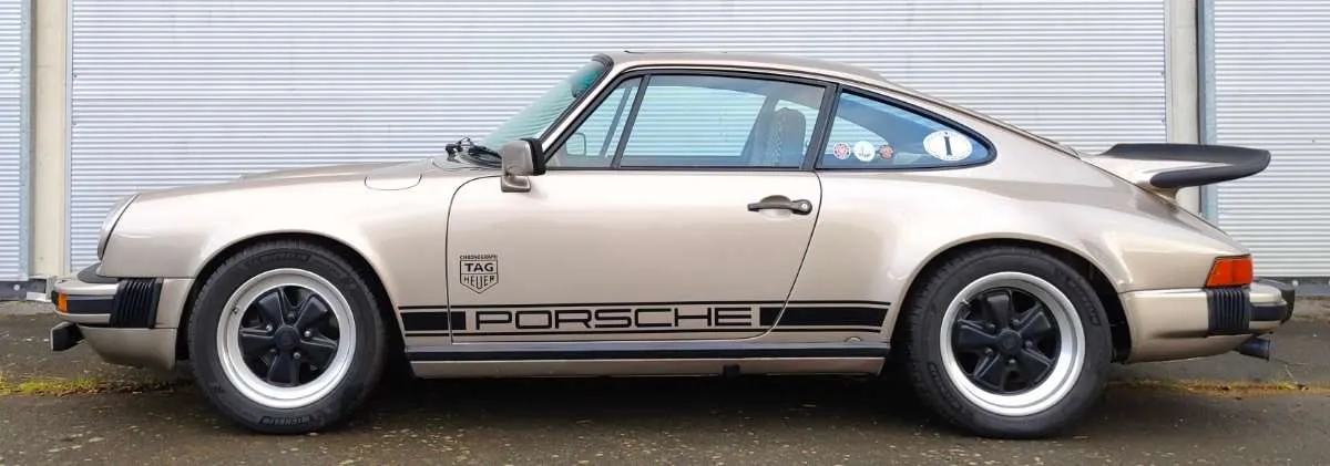 Porsche 911 1983 photo 2