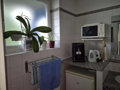 2-Zimmer-Gewerbeimmobilie mieten in Linz – 62 m², € 782 – Bild 8 von 9