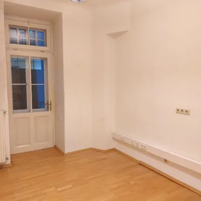10-Zimmer-Wohnung mieten in Graz – 208,03 m², € 2.896 – Bild 7 von 16