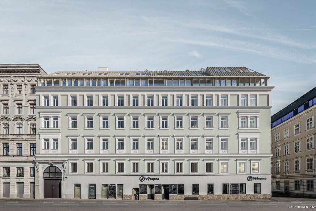 Naschmarkt, 3-Zimmer-Erstbezug mit hofseitigem 26 m² Balkon, Wien