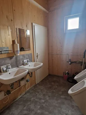 7-Zimmer-Gewerbeimmobilie mieten in Wien – 332 m², € 2.420 – Bild 21 von 25
