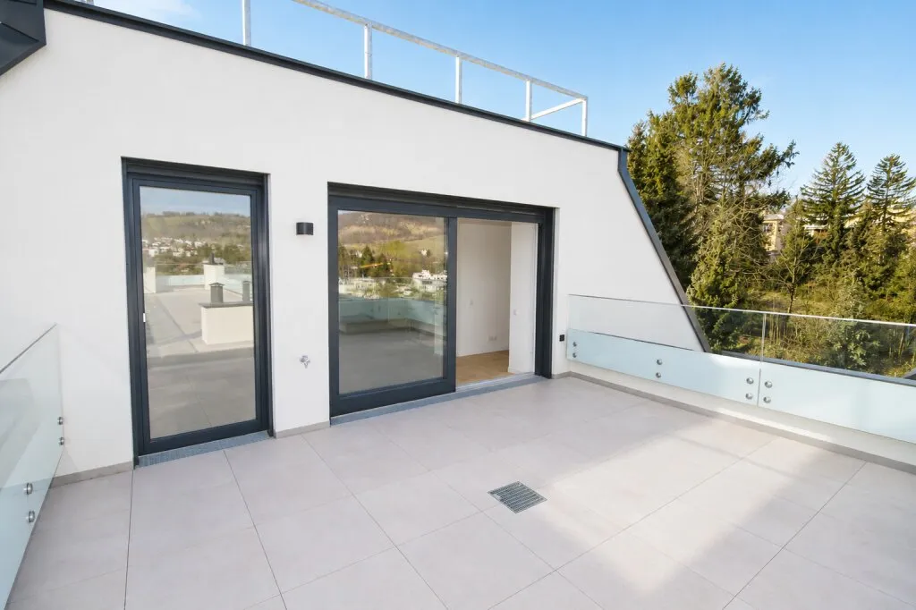 Spektakuläres Penthouse in Neustift am Walde mit Rundumblick und großzügigen Freiflächen - Widok 2