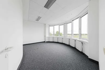 Gewerbeimmobilie mieten in Bruck an der Leitha – 214 m², € 10 – Bild 6 von 13