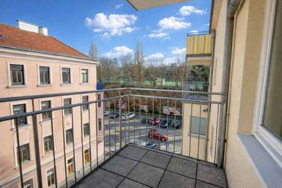 Helle 2-Zimmer-Wohnung mit 2 Balkonen beim Hugo-Wolf-Park | Lift | sofort beziehbar – Bild 2