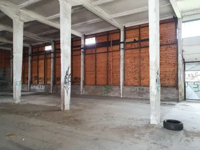 Gewerbeimmobilie mieten in Sankt Pölten – 2 800 m², € 3 – Bild 4 von 7