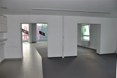 2-Zimmer-Gewerbeimmobilie mieten in Graz – 143 m², € 9 – Bild 6 von 11