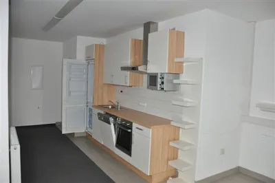 2-Zimmer-Gewerbeimmobilie mieten in Graz – 143 m², € 9 – Bild 5 von 11