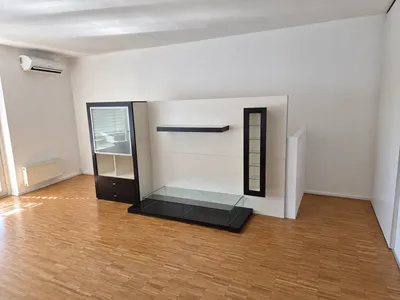 Traumhafter Dachterrassenhit in 1100 Wien mit Klimaanlage und Garagenplatz mit Wallbox (optional) – Bild 3