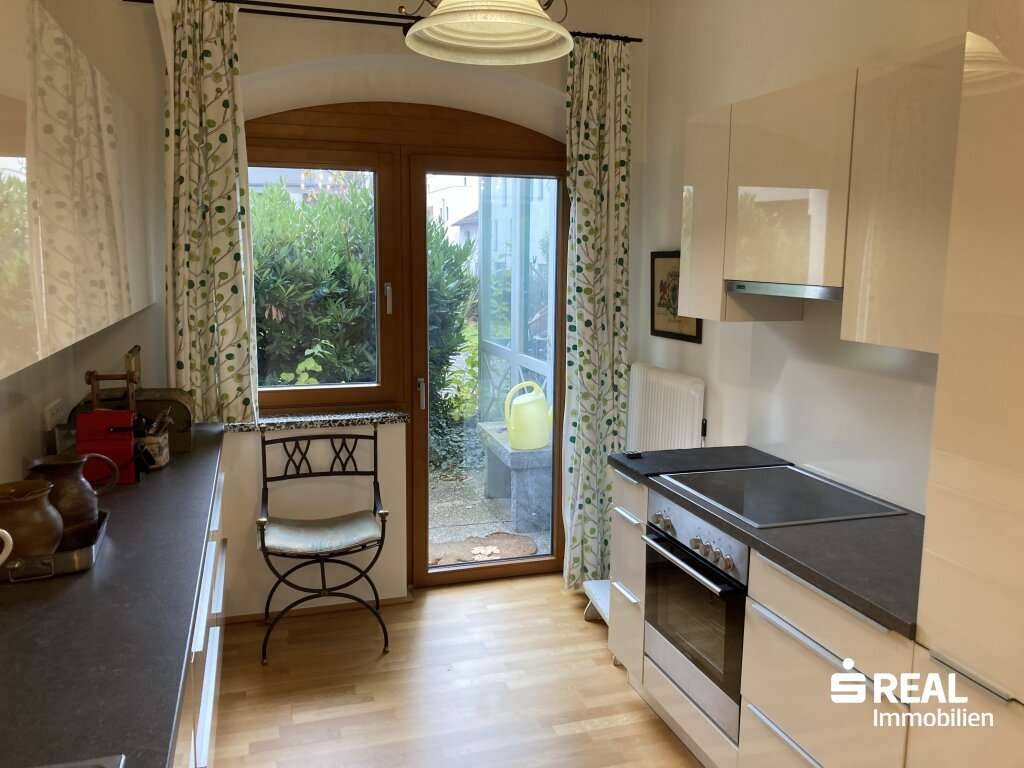 Großzügige, sanierte EG Wohnung mit kleiner Einliegerwohnung, Wintergarten und Autoabstellplatz - Grieskirchen - Ansicht 2