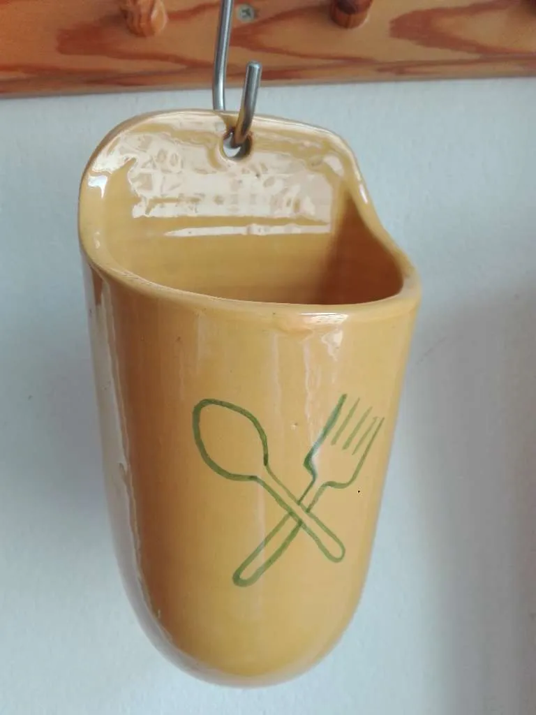 Schöne Keramik für Küchenutensilien, € 20,- (1030 Wien)