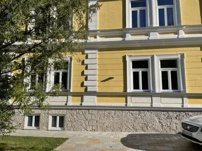 Gewerbeimmobilie mieten in Steyr – 158 m², € 1.974 – Bild 2 von 12